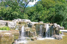 九公山长城纪念林瀑布