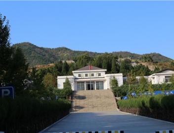 宝云岭公墓