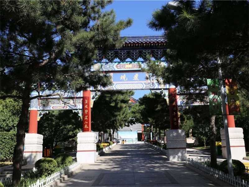 八宝山人民公墓全景