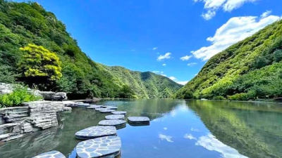 九公山映湫池