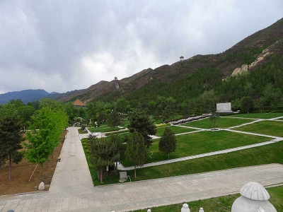 天寿陵园四季风光赏析与高性价比选择指南