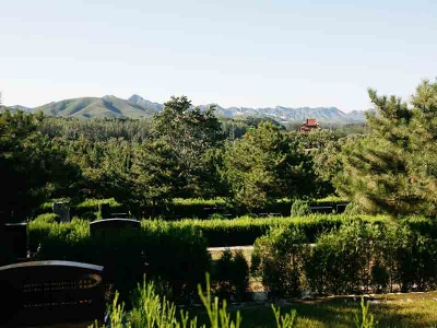 华龙皇家陵园资质解析及购墓指南