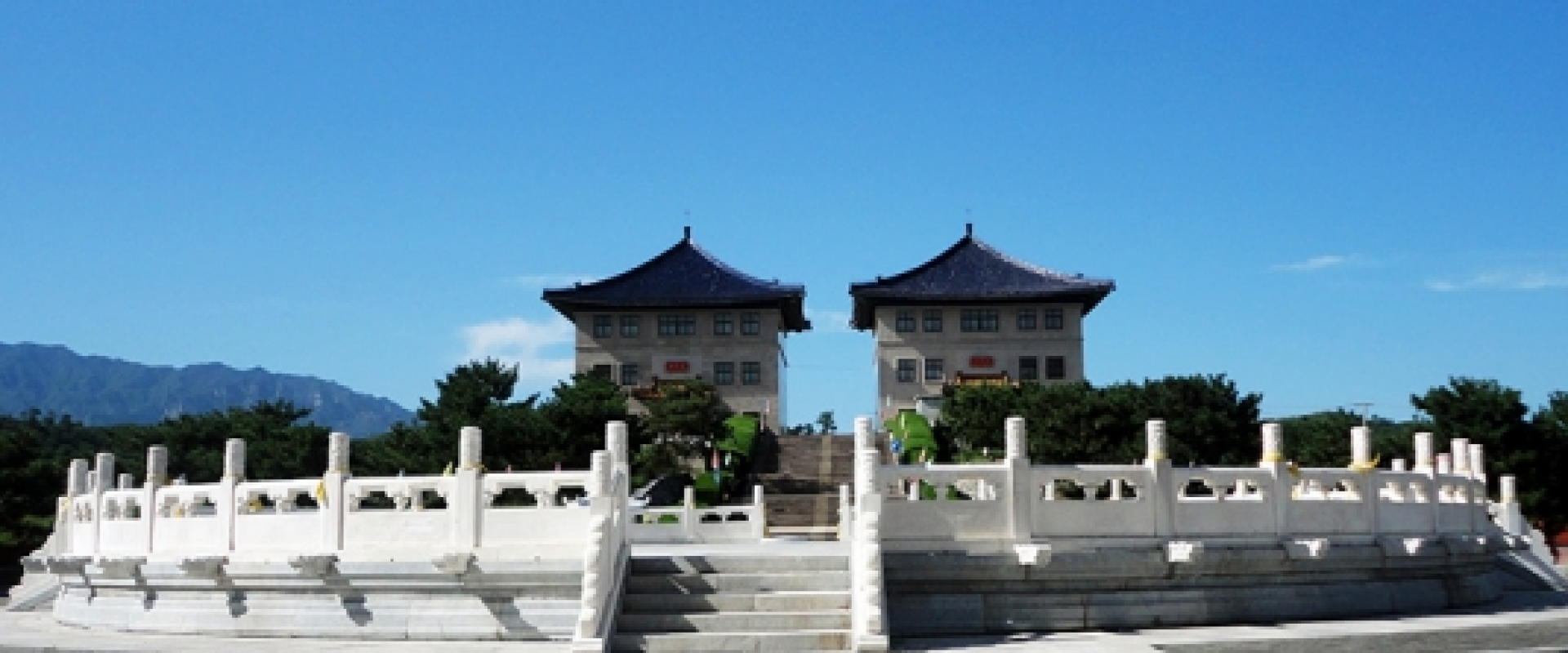 世界华侨陵园全景