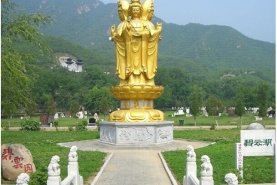 陵园内四面观音像