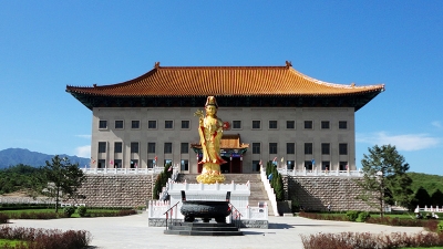 世界华侨陵园佛像