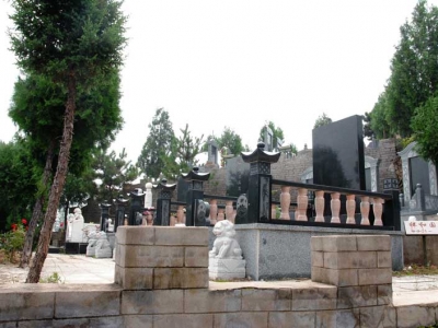 归山陵园现代公墓设计理念与价格解析